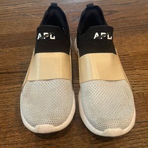 APL Techloom Bliss women’s size 9